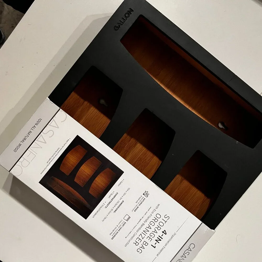Storage Bag Organizer -Holds 4 sizes - Bags (new)‎ (damaged - make an offer